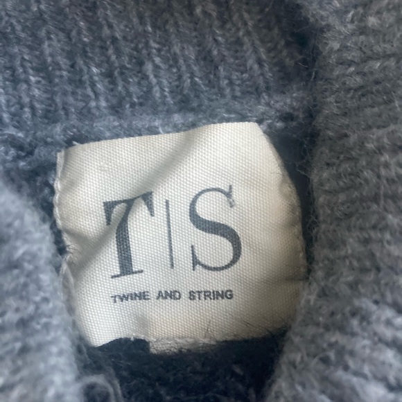 Oversized Zebra Print Sweater - Picture 3 of 3